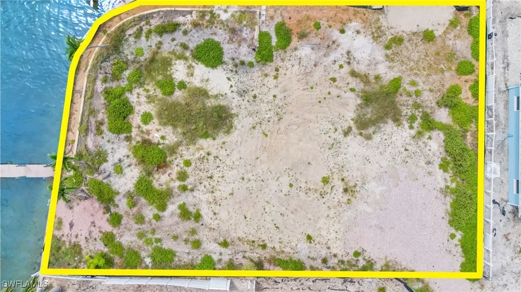 470 Madison Court Fort Myers Beach FL 33931