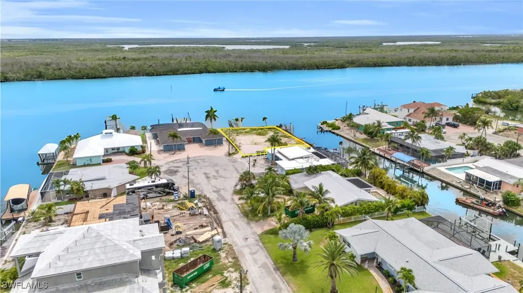 470 Madison Court Fort Myers Beach FL 33931