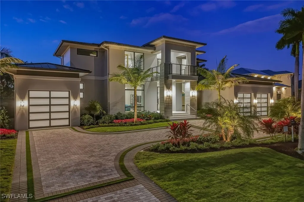 Naples FL, 405 Putter Point Drive