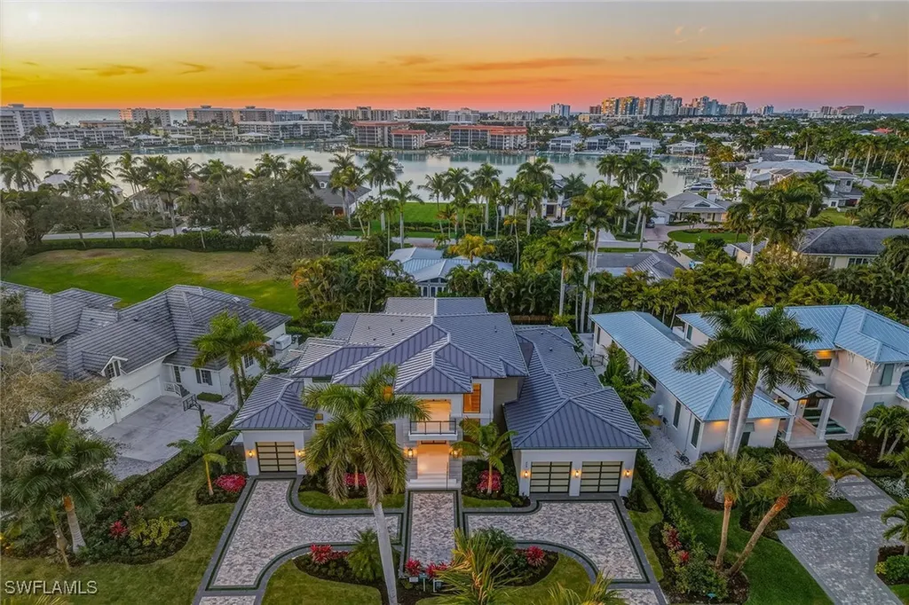 405 Putter Point Drive Naples FL 34103