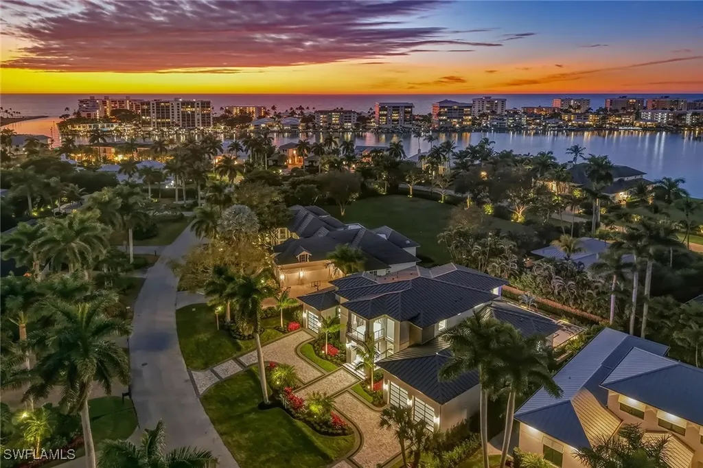 405 Putter Point Drive Naples FL 34103