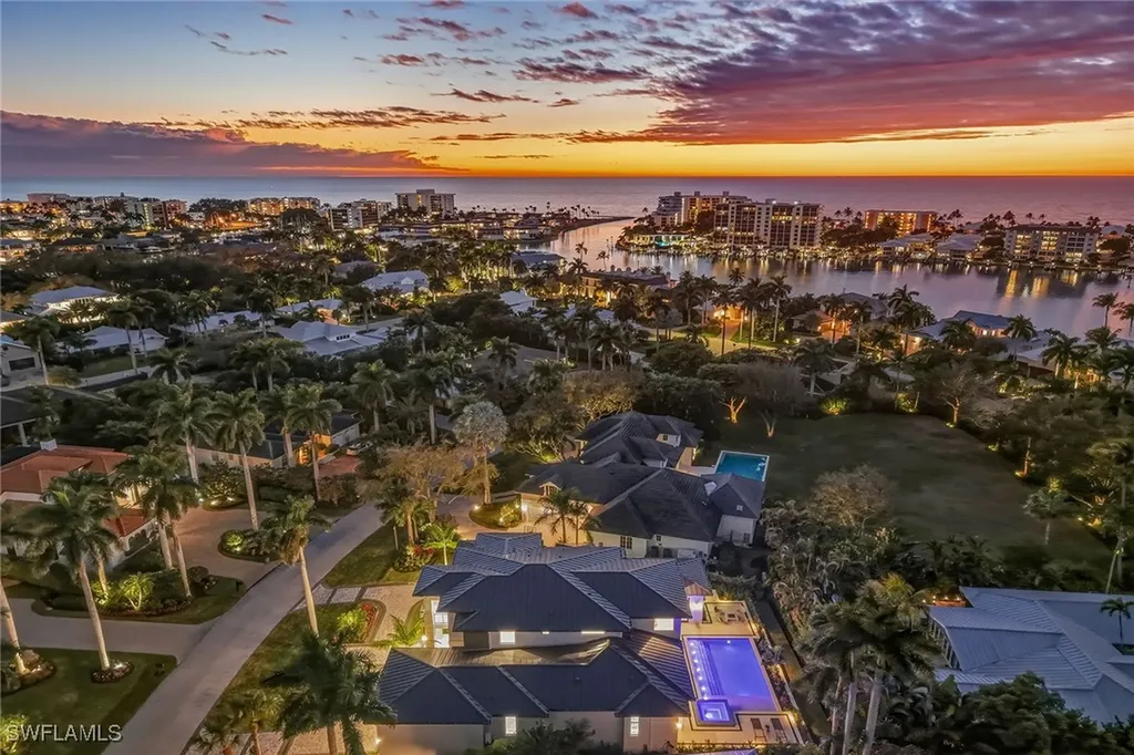 405 Putter Point Drive Naples FL 34103