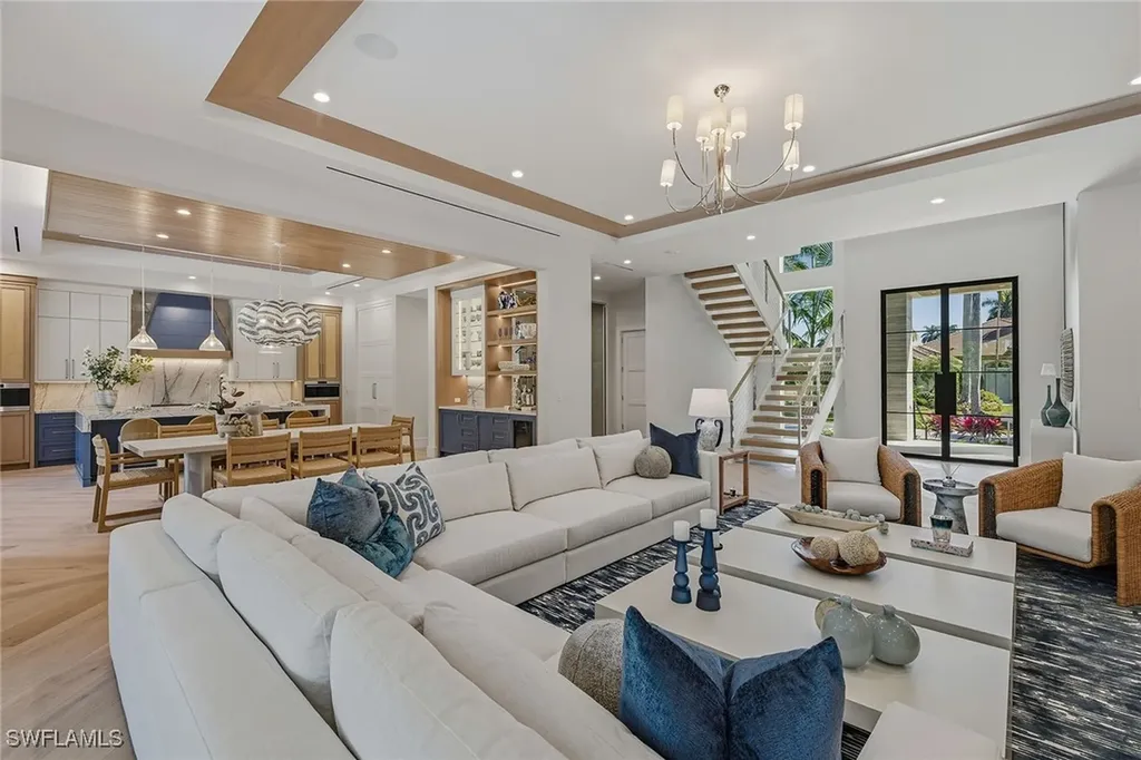 405 Putter Point Drive Naples FL 34103