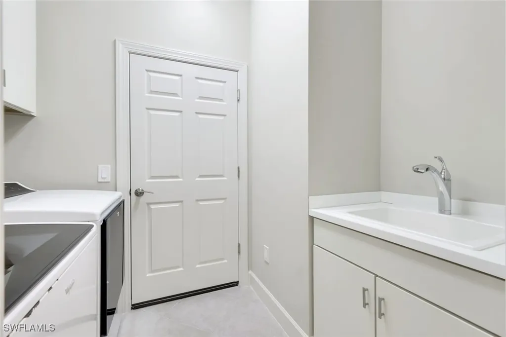 12045 Covent Garden Court Naples FL 34120