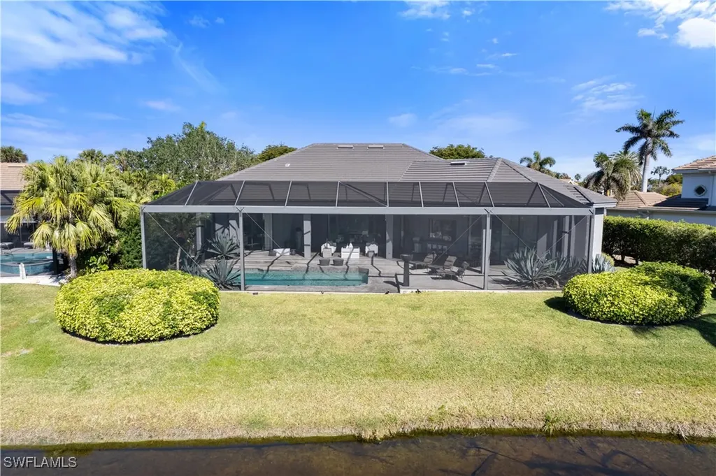 570 Portsmouth Court Naples FL 34110