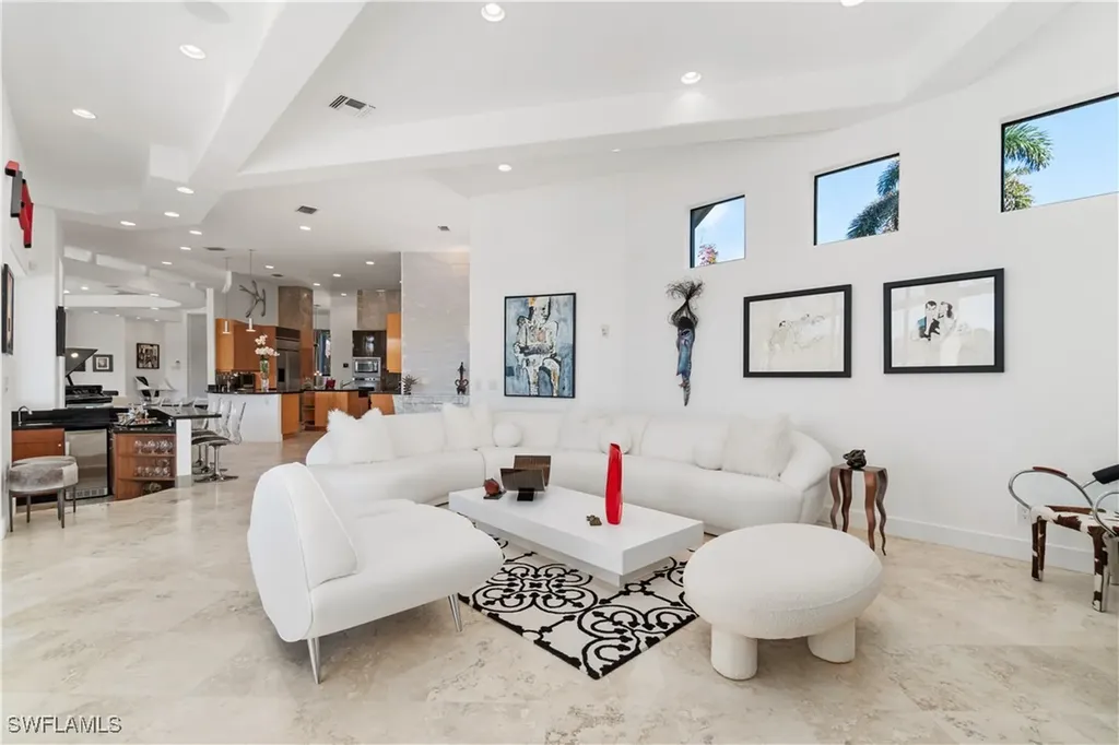 570 Portsmouth Court Naples FL 34110