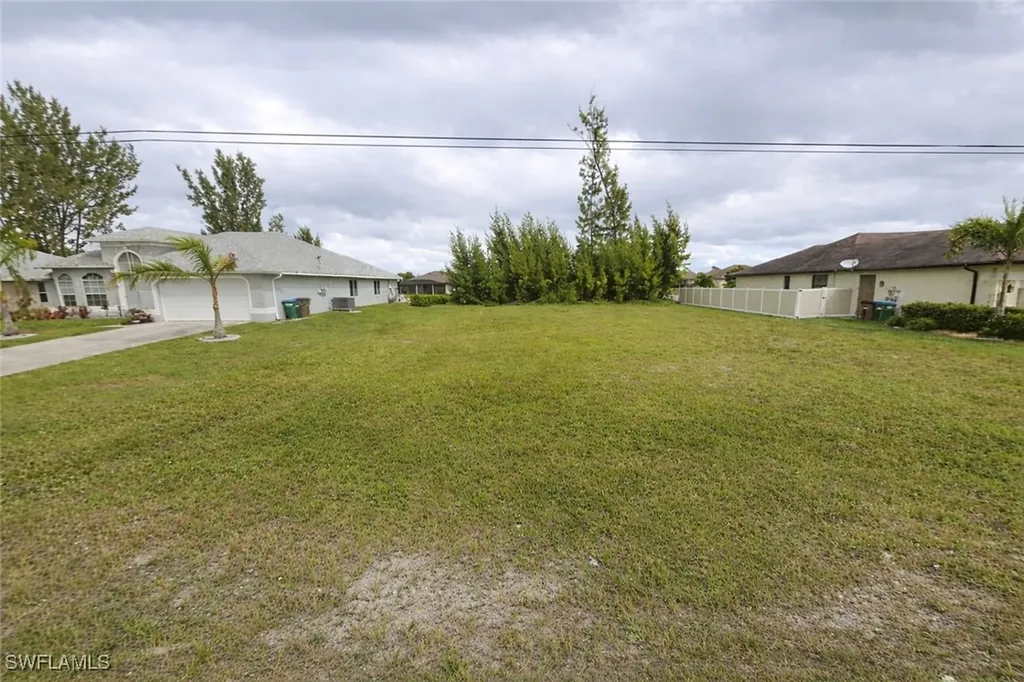 623 SW 22nd Terrace Cape Coral FL 33991