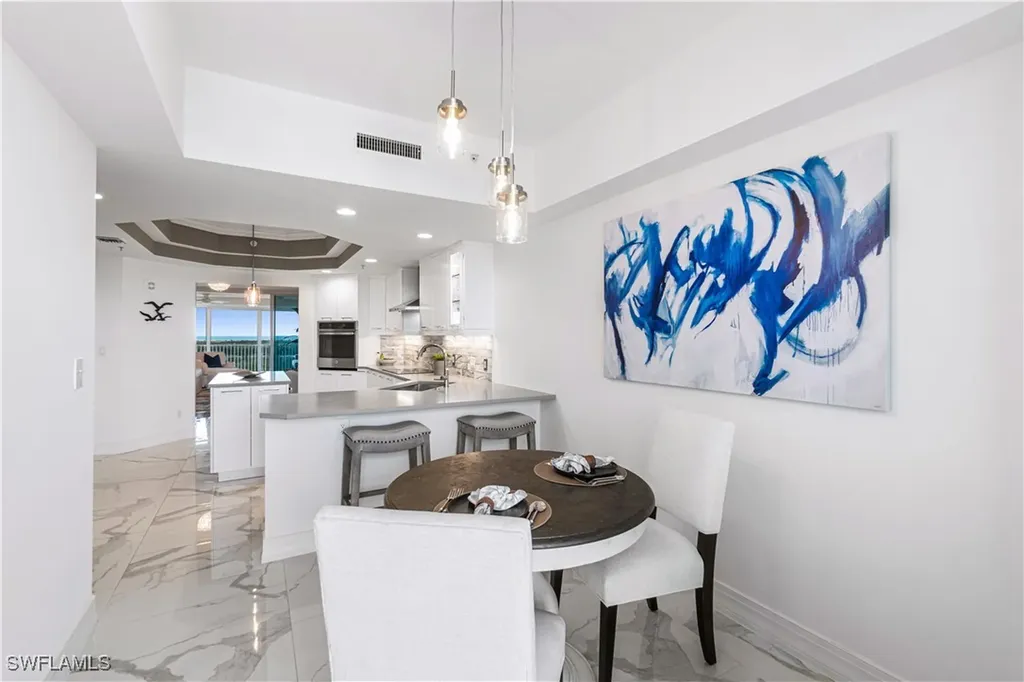 435 Dockside Drive Naples FL 34110