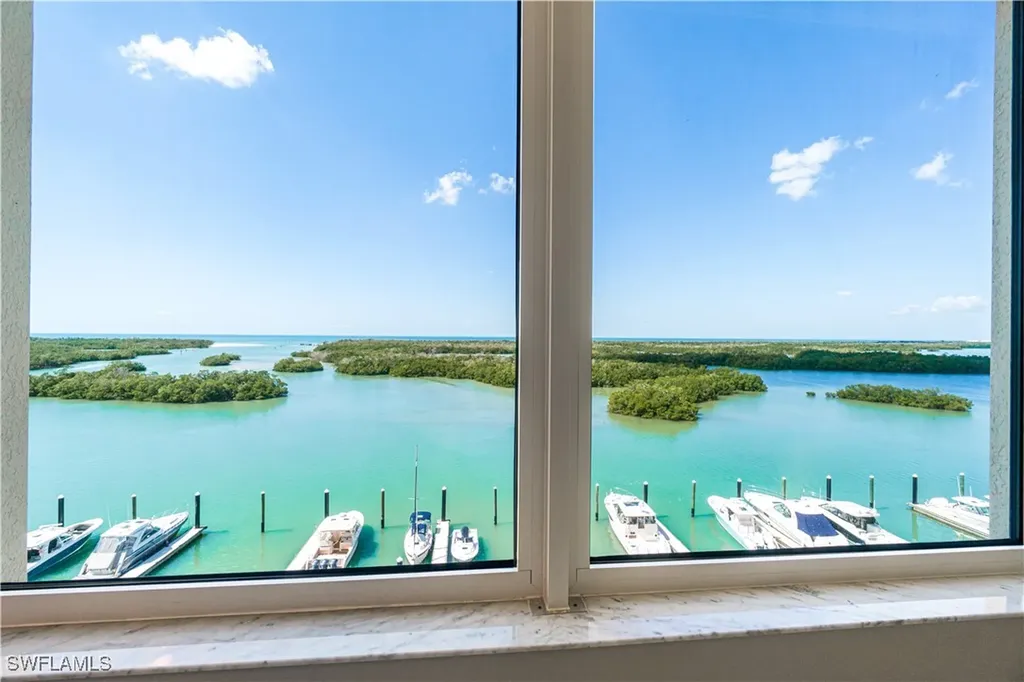 435 Dockside Drive Naples FL 34110