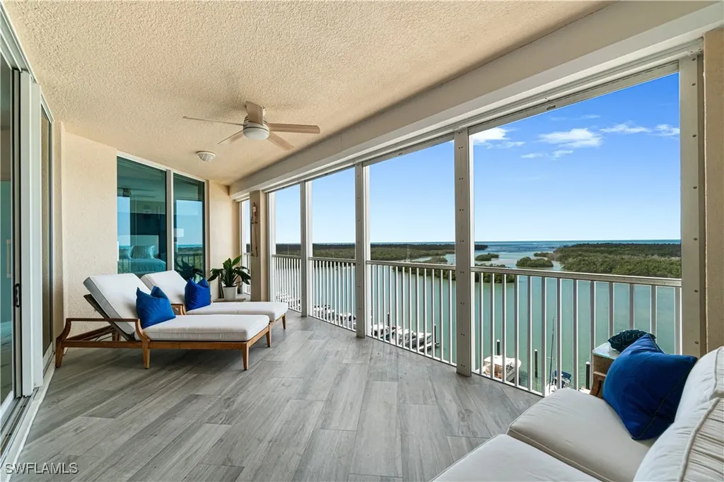 435 Dockside Drive Naples FL 34110