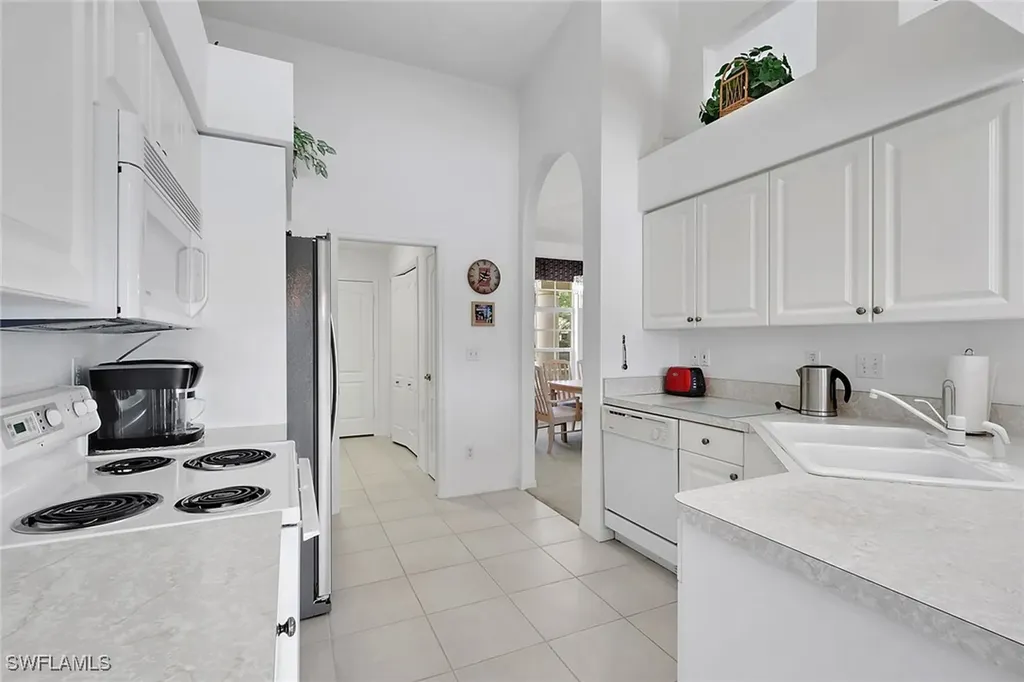 1450 Vintage Lane Naples FL 34104