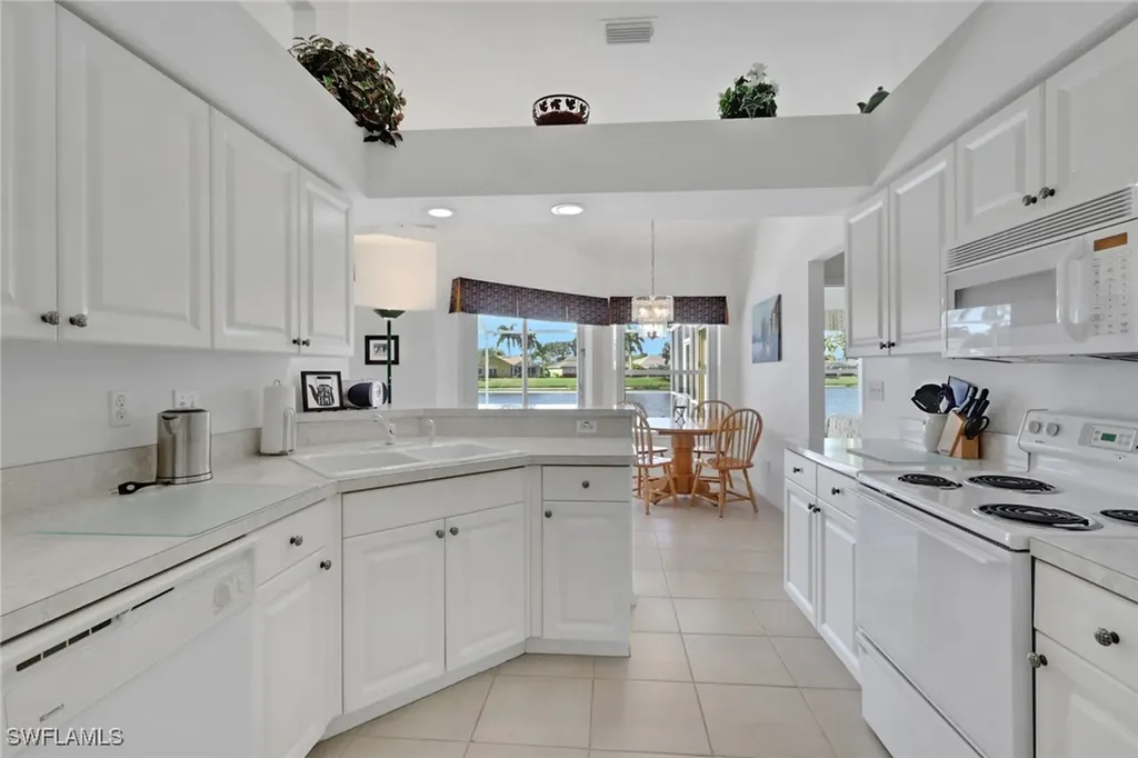 1450 Vintage Lane Naples FL 34104