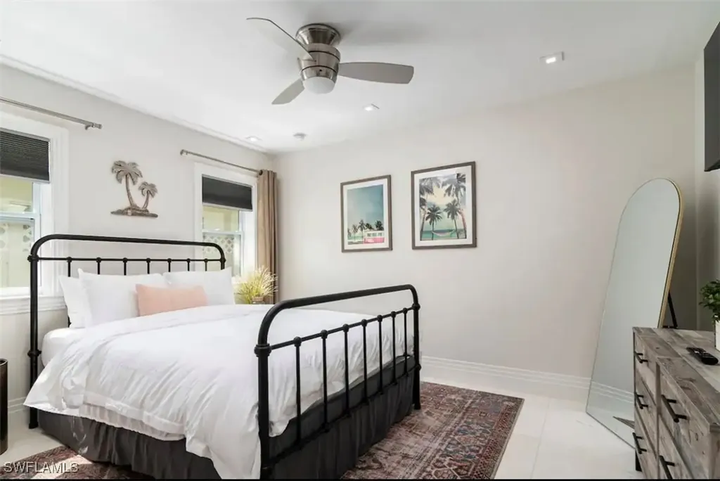 648 100th Avenue N Naples FL 34108