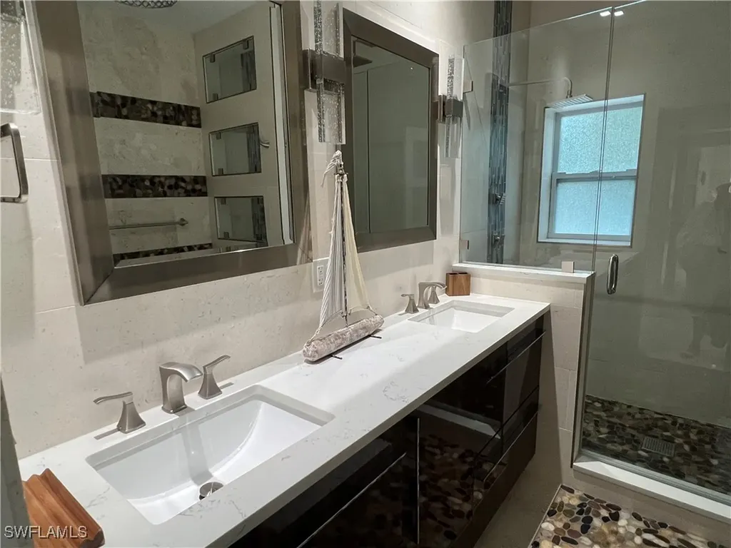 648 100th Avenue N Naples FL 34108