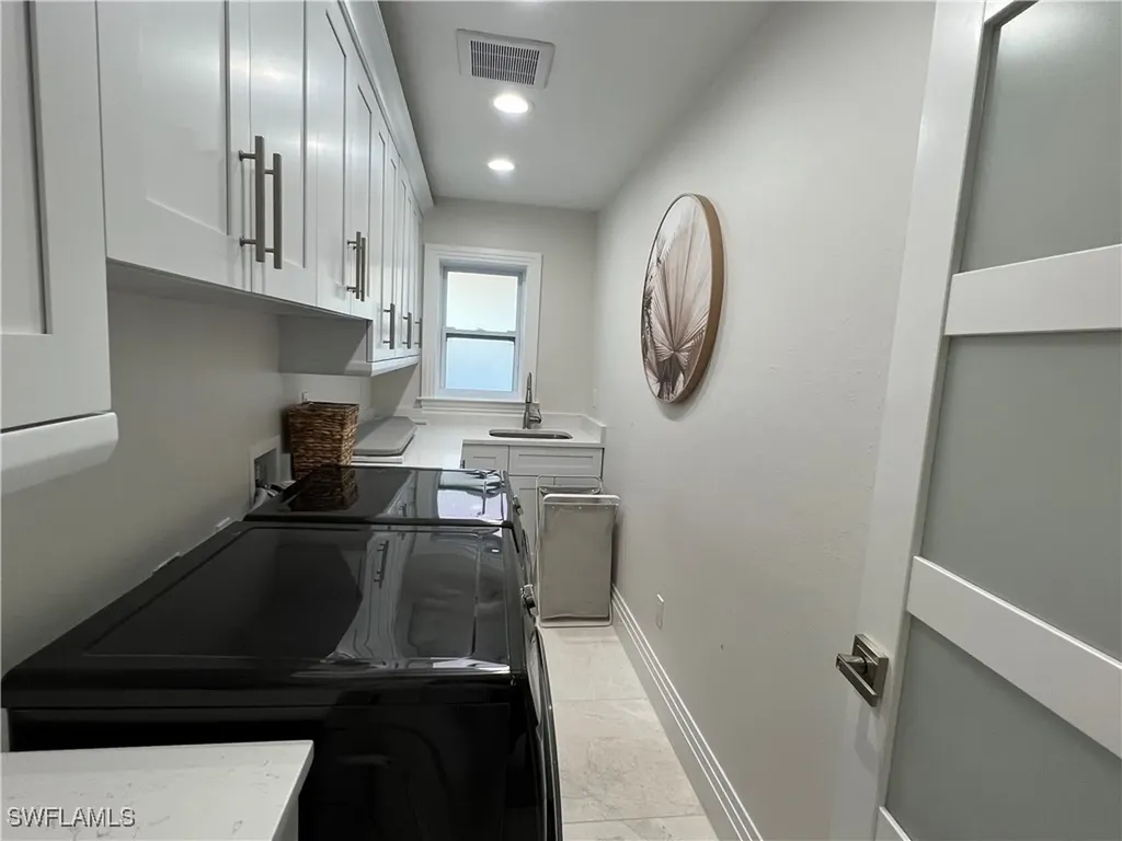 648 100th Avenue N Naples FL 34108