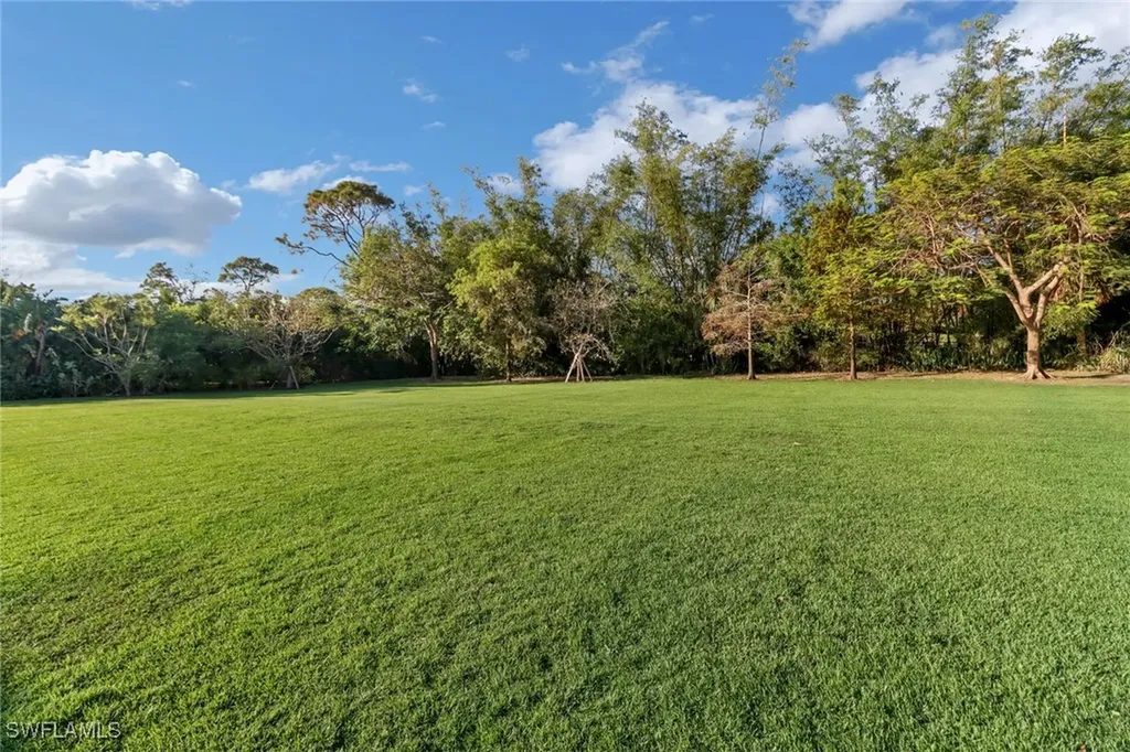 65 Mahogany Drive Naples FL 34108