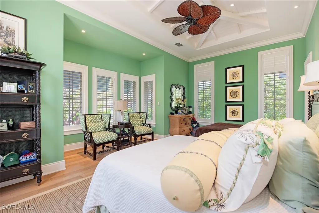 2001 4th Street S Naples FL 34102