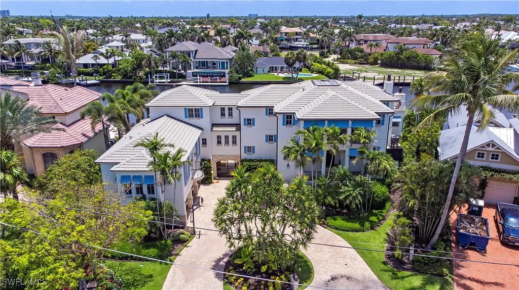 2001 4th Street S Naples FL 34102