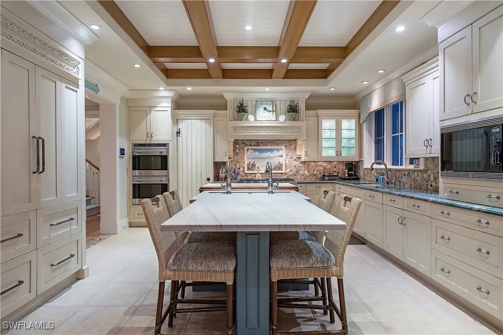 2001 4th Street S Naples FL 34102