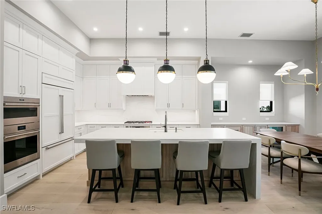 2036 Cambridge Park Drive Naples FL 34109