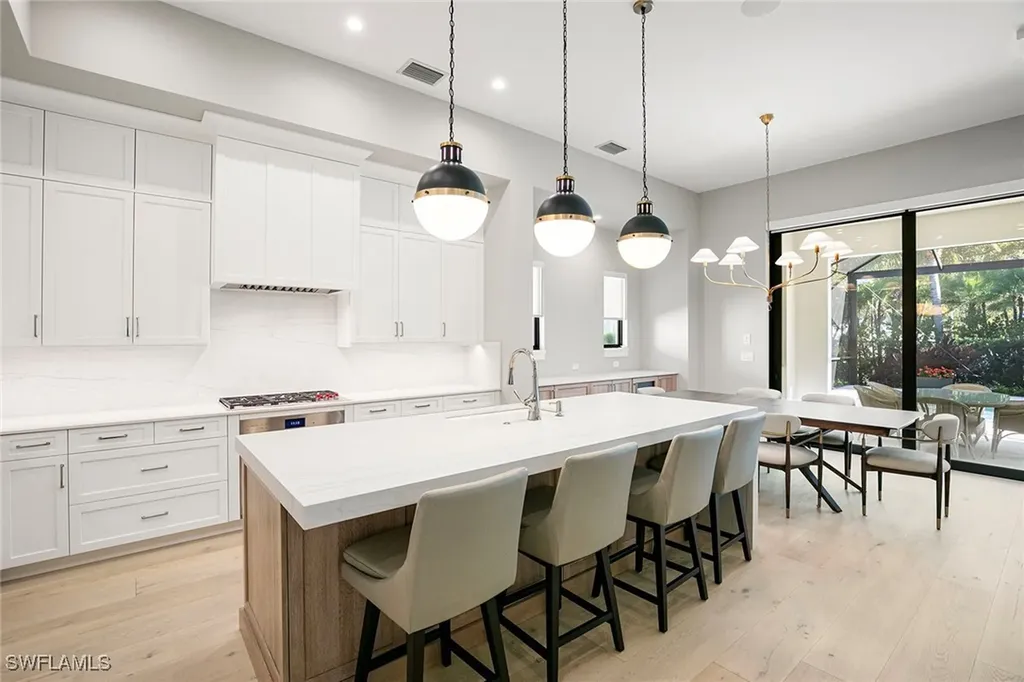 2036 Cambridge Park Drive Naples FL 34109