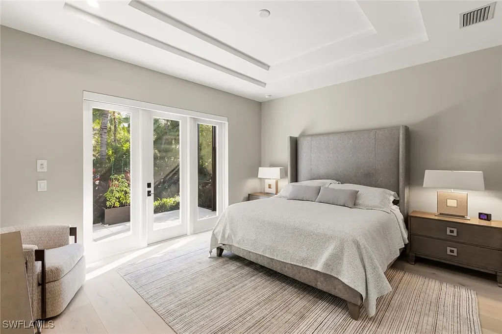 2036 Cambridge Park Drive Naples FL 34109