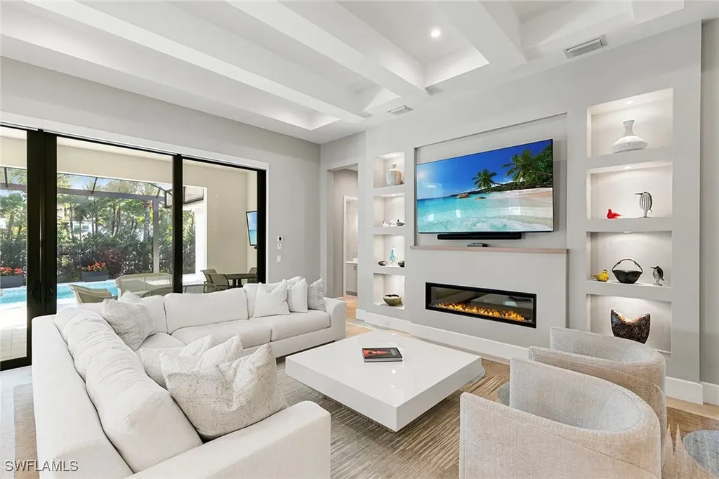 2036 Cambridge Park Drive Naples FL 34109