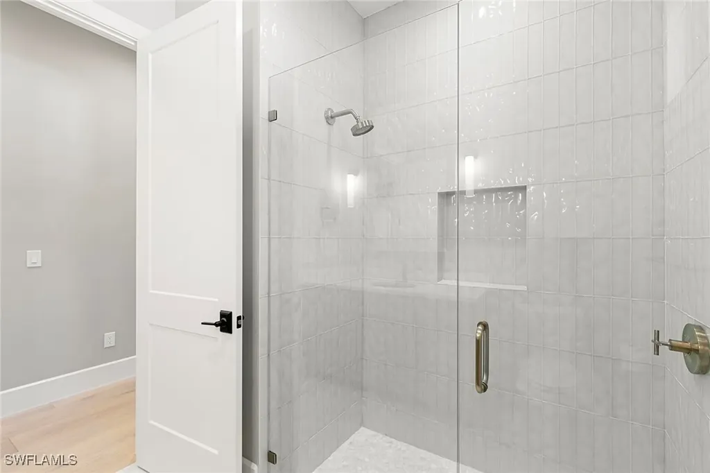 2036 Cambridge Park Drive Naples FL 34109