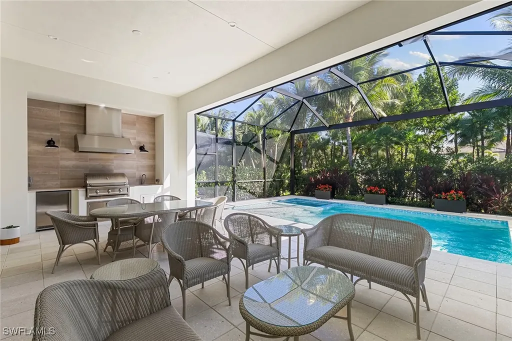 2036 Cambridge Park Drive Naples FL 34109