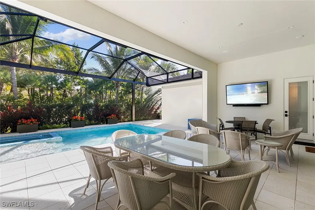 2036 Cambridge Park Drive Naples FL 34109