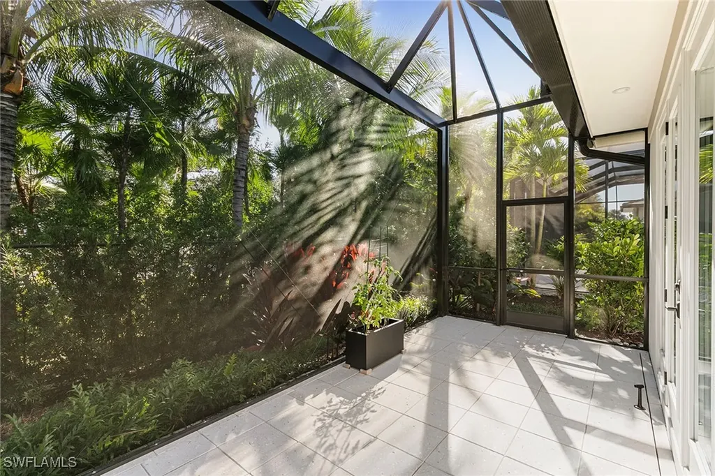 2036 Cambridge Park Drive Naples FL 34109