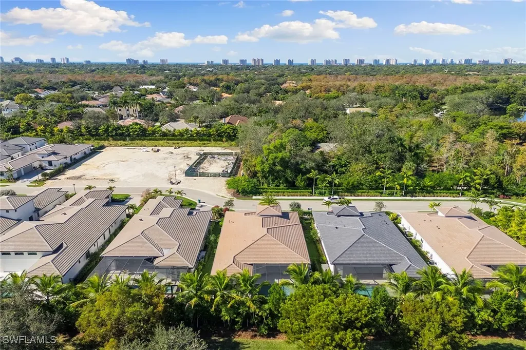 2036 Cambridge Park Drive Naples FL 34109