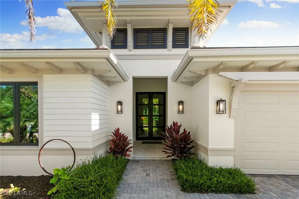 2036 Cambridge Park Drive Naples FL 34109