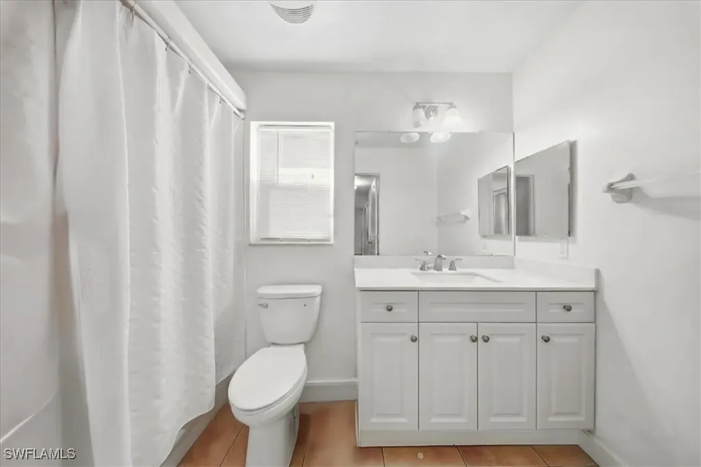 4438 Pine Lake Road Bonita Springs FL 34134