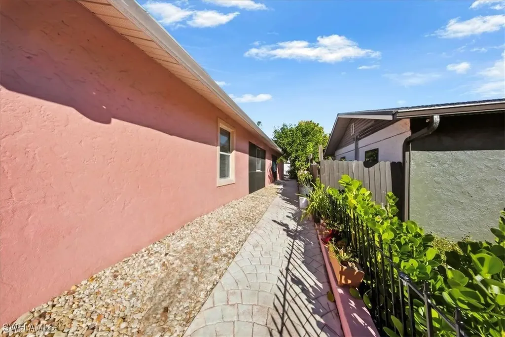 4438 Pine Lake Road Bonita Springs FL 34134