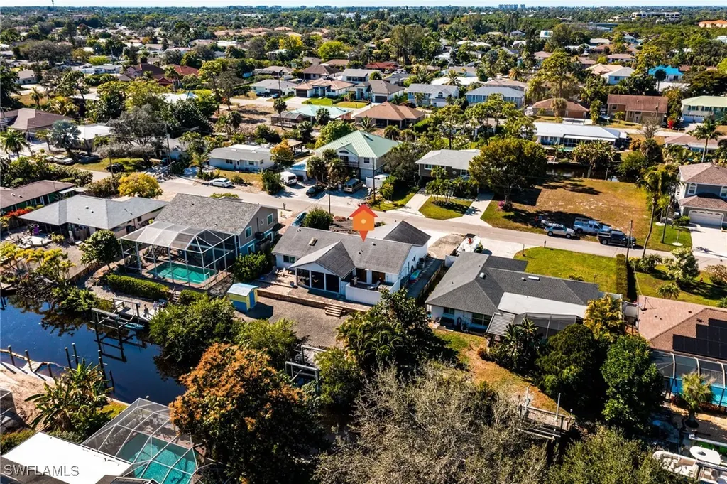 27284 Barbarosa Street Bonita Springs FL 34135