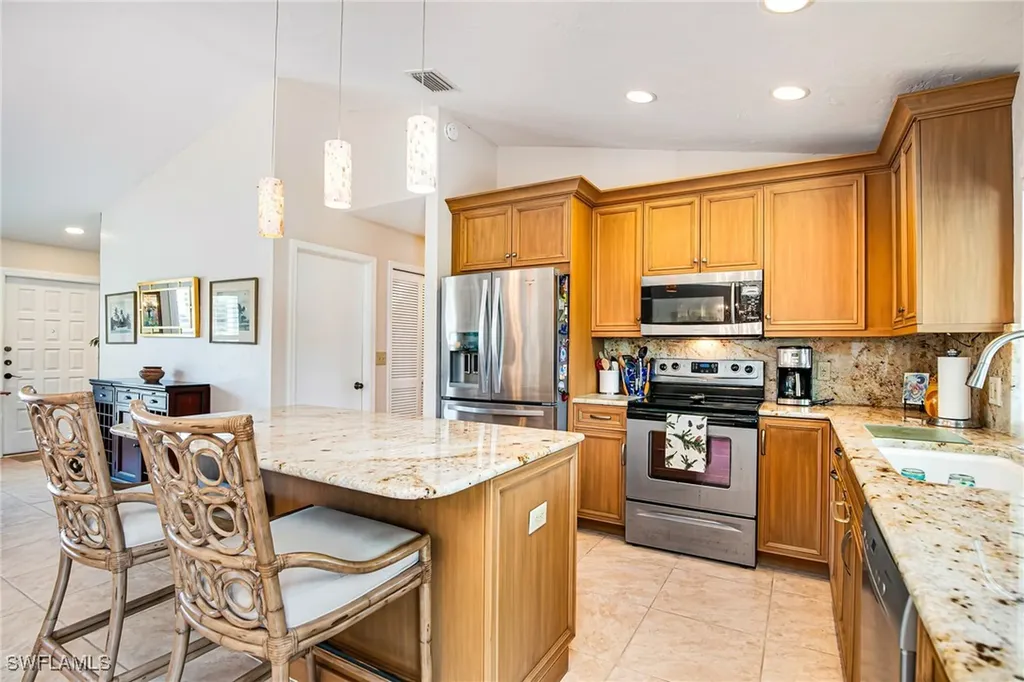 27284 Barbarosa Street Bonita Springs FL 34135