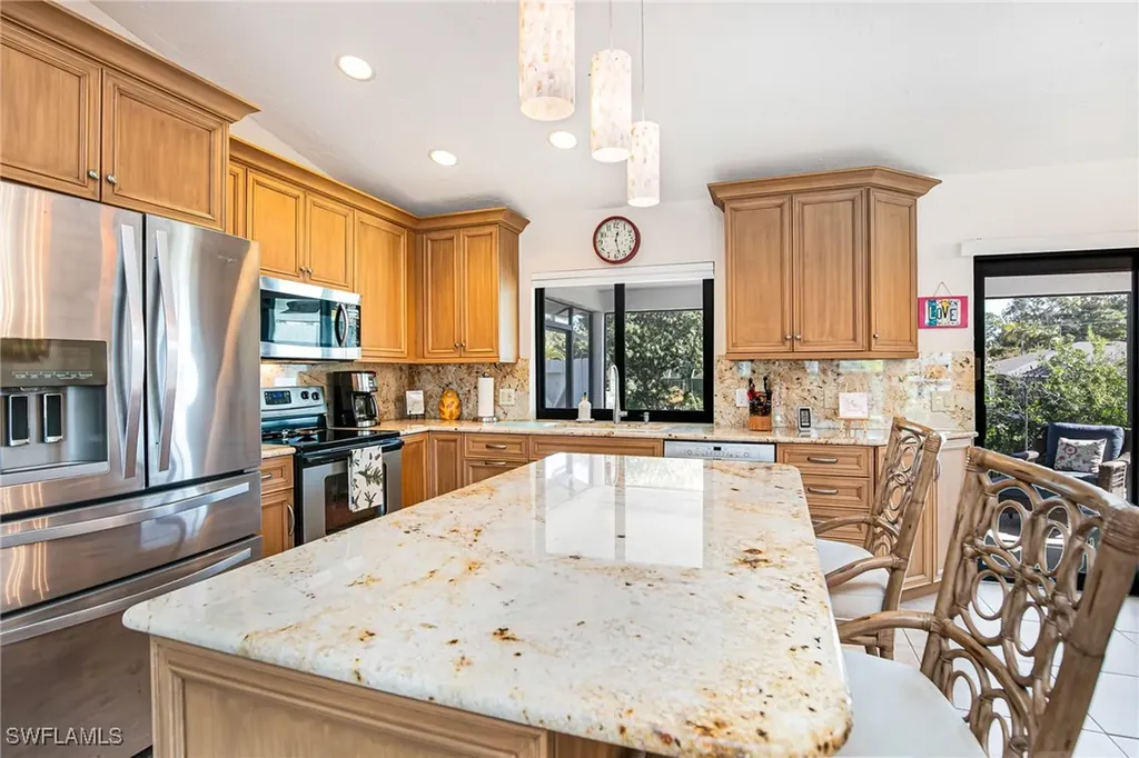 27284 Barbarosa Street Bonita Springs FL 34135