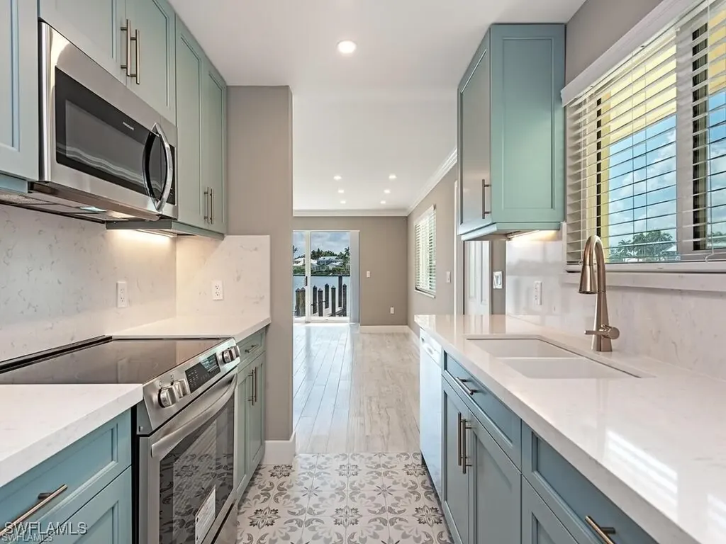 2500 Gulf Shore Boulevard N Naples FL 34103