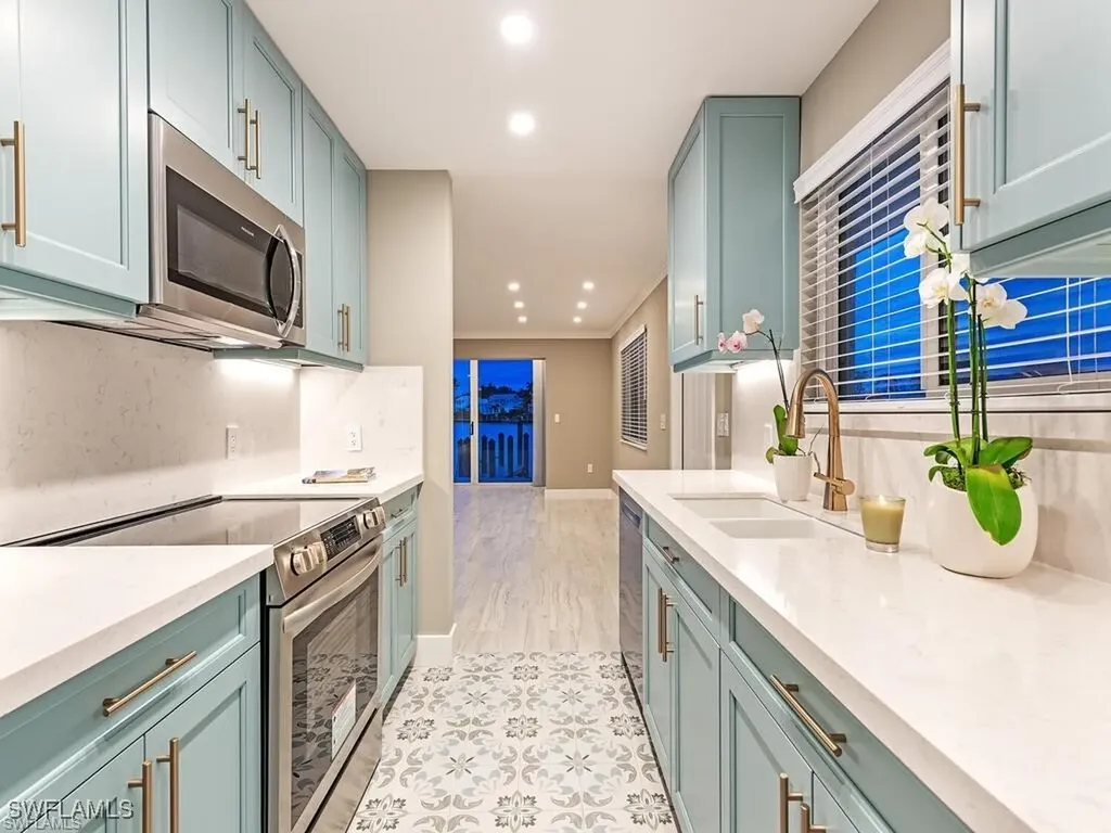 2500 Gulf Shore Boulevard N Naples FL 34103