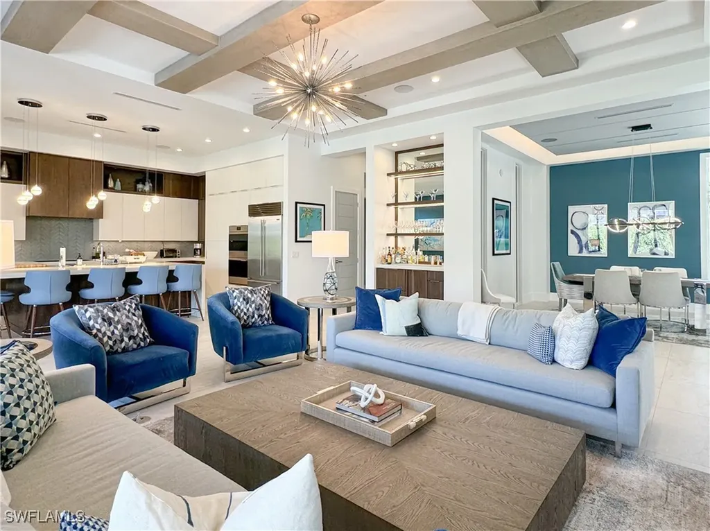 3123 Crayton Road Naples FL 34103