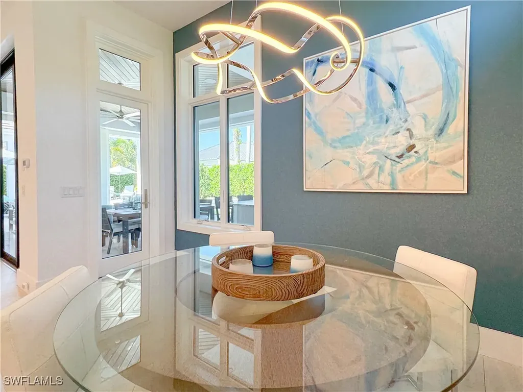 3123 Crayton Road Naples FL 34103