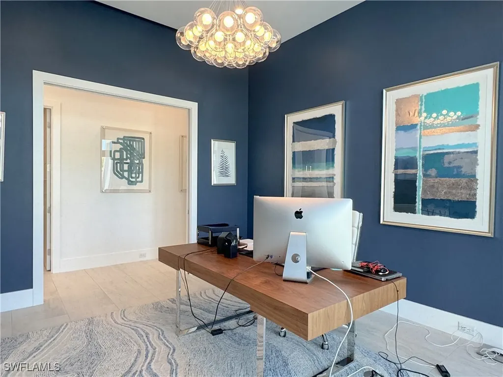 3123 Crayton Road Naples FL 34103