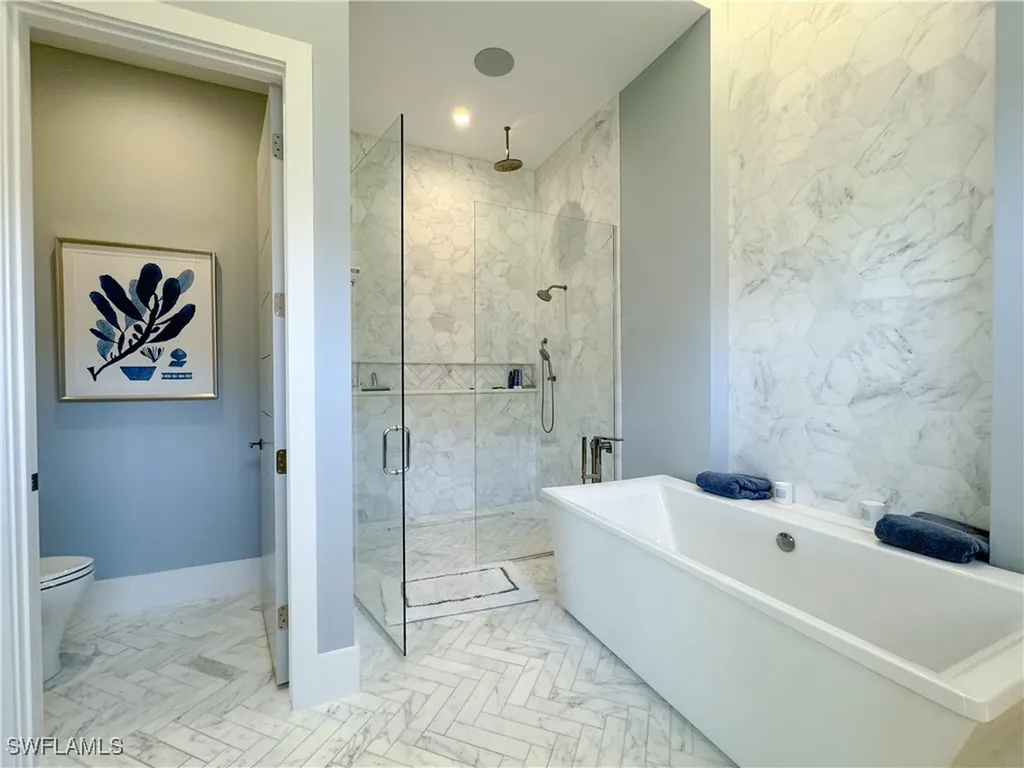 3123 Crayton Road Naples FL 34103