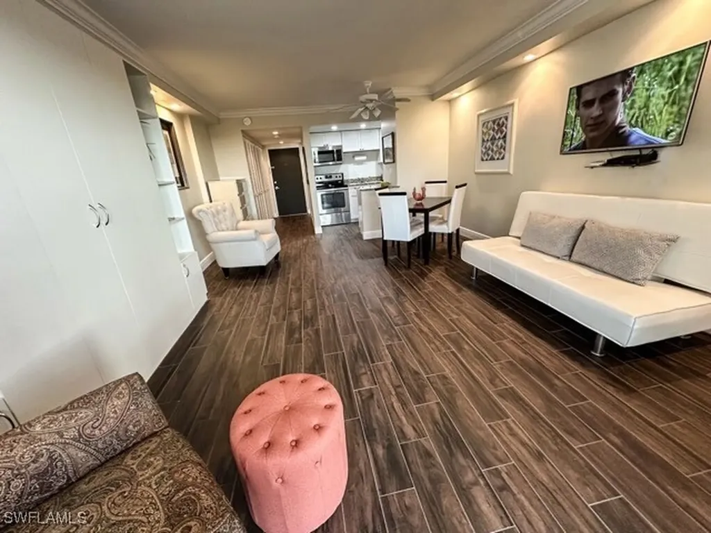 3 Bluebill Avenue Naples FL 34108