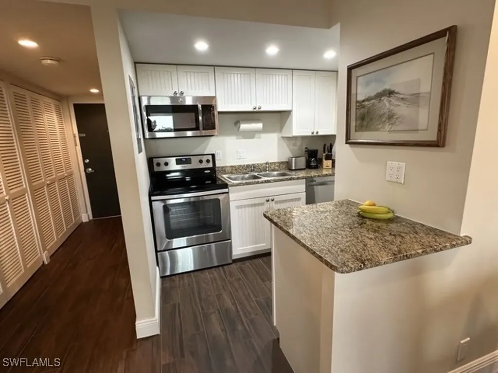 3 Bluebill Avenue Naples FL 34108