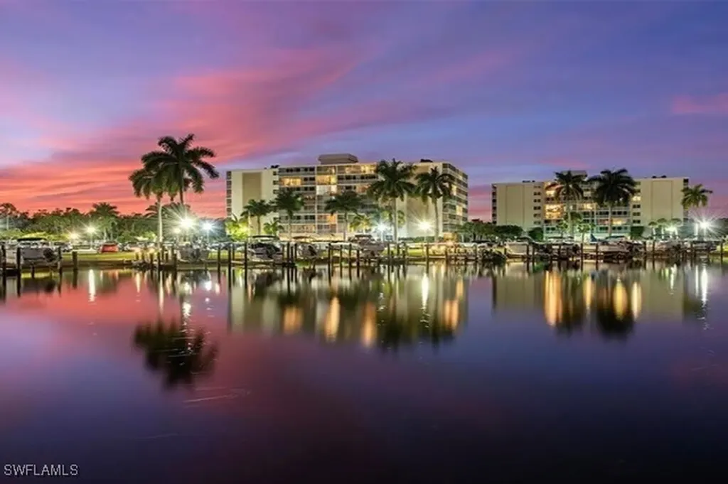 3 Bluebill Avenue Naples FL 34108