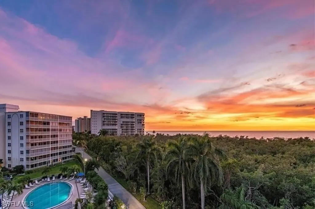 3 Bluebill Avenue Naples FL 34108