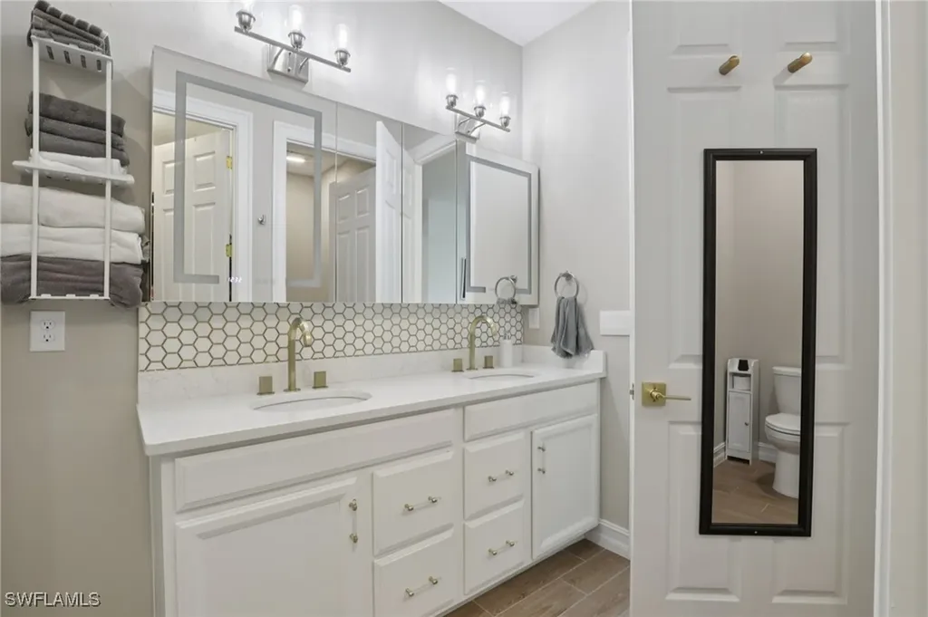 1108 Enbrook Loop Naples FL 34114