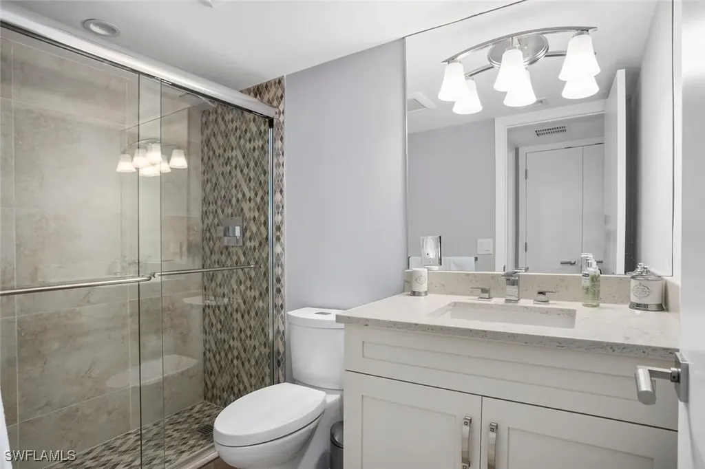 10851 Gulf Shore Drive Naples FL 34108